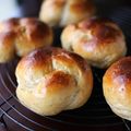 creo's cooksnap of when they made 栗風味のバターロール.