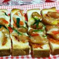 Sattin1022's cooksnap of when they made ウィンナーと卵のスティックオープンサンド.