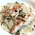 junlenoon's cooksnap of when they made 鮭＆しめじ♪コク旨クリームソース煮✿.