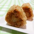 赤い電話's cooksnap of when they made 残った炊き込みご飯で焼おにぎり.