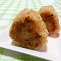 赤い電話's cooksnap of when they made 残った炊き込みご飯で焼おにぎり.