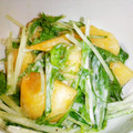 coyoyoc's cooksnap of when they made 簡単和えるだけ♪柿と水菜のサラダ.