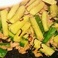 ちーぱっくん's cooksnap of when they made お弁当に☆ 叩き胡瓜の塩昆布炒め.
