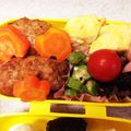 kaoriueshi's cooksnap of when they made 腹ペコ男子パクパク！我が家のハンバーグ☆.