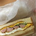 08261010's cooksnap of when they made 朝食に！絶品☆ウインナーサンドウィッチ.
