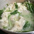 かなぴょー's cooksnap of when they made レタスとみず菜の餃子スープ♪.