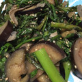 ぴかんちゅ☆'s cooksnap of when they made 春菊となすと舞茸の味噌炒め.