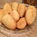 みつばちちゃげ's cooksnap of when they made 混ぜるだけ!ココナッツオイルでマドレーヌ.