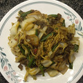 chefmiki's cooksnap of when they made 牛肉と野菜のオイスターソース焼そば.