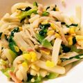 くっくはるちゃん's cooksnap of when they made えのき＆ベーコンのバター醤油焼きうどん.