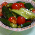 よしことは's cooksnap of when they made 簡単♪トマトとたたきキュウリの中華風.