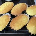 クック0ZQCY7☆'s cooksnap of when they made しっとりフワフワ！マドレーヌ.