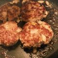 くまだくまごろぅ's cooksnap of when they made 我が家の普通のハンバーグ.