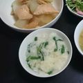 2児ママみきてぃ's cooksnap of when they made 簡単、病気の日の定番母の味あったか韮玉粥.