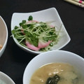 2児ママみきてぃ's cooksnap of when they made ☆カイワレ大根とかまぼこのおつまみ☆.