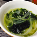 やっちゃこ's cooksnap of when they made お家で簡単焼肉屋さんのワカメスープ.