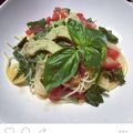 うまうま238's cooksnap of when they made 生ハムとアボカドのトマトバジルパスタ.