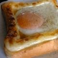 ぱんだーけいちゃん's cooksnap of when they made マヨチーズ☆目玉トースト.