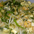 sy1's cooksnap of when they made エビニラもやしの卵炒め.