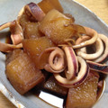 北京パンダ's cooksnap of when they made 大根とイカの煮物.
