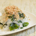 momosukekan's cooksnap of when they made おいしい！新玉ねぎのおかか和え.