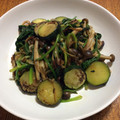 ☆akettu☆'s cooksnap of when they made ズッキーニと法蓮草と舞茸のオリーブ炒め.