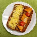 pitachan1's cooksnap of when they made 柿とトマトのトースト.
