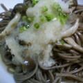 FORBIDDEN's cooksnap of when they made 温つゆジャーっと！炒めきのこのみぞれ蕎麦.