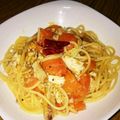 ☆☆なおこ☆☆'s cooksnap of when they made *サンマの塩焼きで簡単パスタ*.