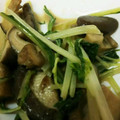あっきー5296's cooksnap of when they made 簡単！！水菜＆しいたけマヨ炒め♪.