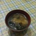 ラリー＆サラ's cooksnap of when they made 簡単味噌汁（わかめ、油揚げ）.