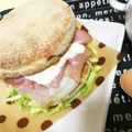 barahimeno's cooksnap of when they made ちょーちょーちょー簡単生ハムサンド！！.