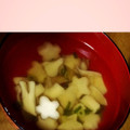 riramuhffy's cooksnap of when they made 白だしで、簡単☆お吸い物☆.