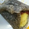 ももかば's cooksnap of when they made 黒ごまクレープ☆アイス包み.