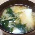 クックKAORU☆'s cooksnap of when they made 落としたまご入り味噌汁.