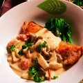 Cicchi's cooksnap of when they made 鮭のソテー☆きのこクリームソース.
