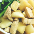 a_ya_mi's cooksnap of when they made ほんのりごま油♪白かぶと鶏ももの香ばし煮.