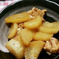 イトP夫婦's cooksnap of when they made 御飯ススムー！大根・鶏モモの炒め煮.