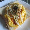 ジョングレ's cooksnap of when they made もやしお好み焼き風トースト.