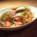なにぬねにょろん's cooksnap of when they made お魚ソーセージで焼きそば.