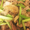 LN0226SM's cooksnap of when they made かぶの葉と豚肉のオイスターバター炒め.