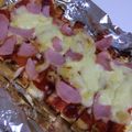 おにぎりちゃんママ's cooksnap of when they made パンの耳ピザ.