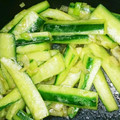 かいとひろとのママ's cooksnap of when they made 胡瓜の塩ネギ炒め.