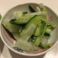 ＊kanakana＊'s cooksnap of when they made あと一品に☆きゅうりと大根の梅こぶ茶和え.
