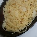 junjuntaro's cooksnap of when they made 簡単シンプルお店のペペロンチーノ.