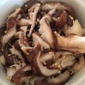 シュ〜ト's cooksnap of when they made 簡単！焼き肉屋さんの椎茸のナムル♡.