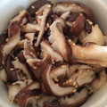シュ〜ト's cooksnap of when they made 簡単！焼き肉屋さんの椎茸のナムル♡.