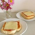 トマトマナ's cooksnap of when they made 朝食♪粒マス＊ケチャップのチーズトースト.