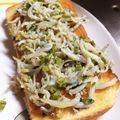 るるみここ's cooksnap of when they made しらすのアヒージョ乗せバタール.