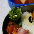 eiyoushi's cooksnap of when they made お弁当に♫ くるくるハム＆レタス♫デコ弁.